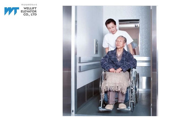 Ο χαμηλού θορύβου ασφαλής τρέχοντας ανελκυστήρας νοσοκομειακού κρεβατιού με τη φωνή που προσγειώνεται αναγγέλλει τη λειτουργία